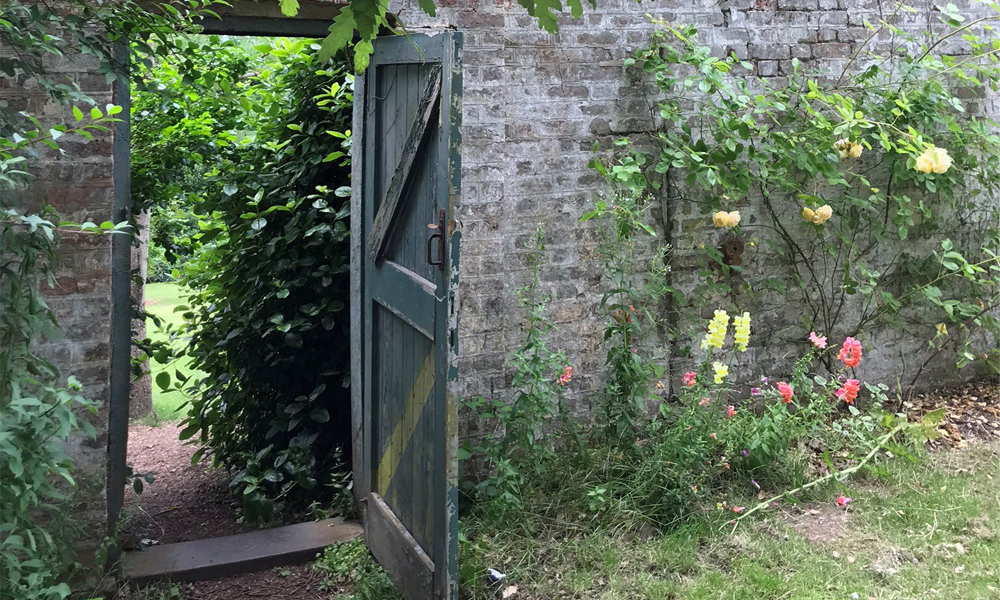 blog garden gate